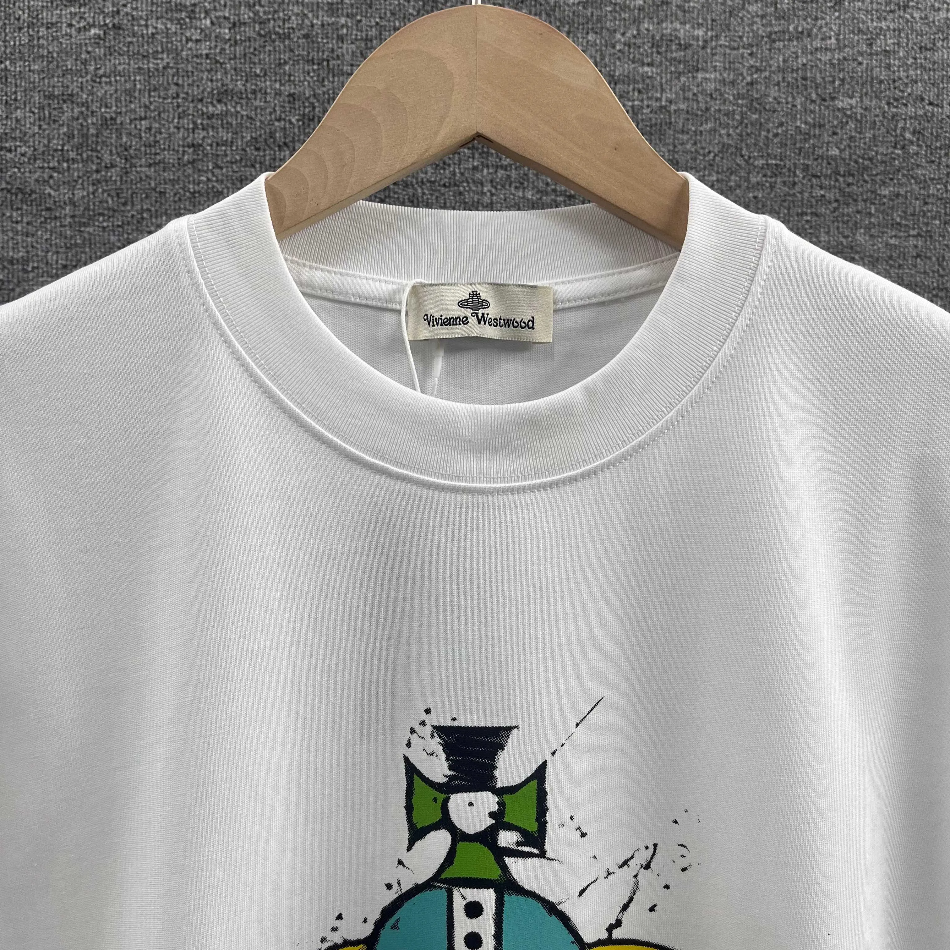 Vivienne*Western Queen Mother 2026 spring and summer exclusive New Arrival exclusive personalized letter logo printing, customized double yarn plain cotton fabric short-sleeved T-shirt men and women Same Style Size: S (90-130 pounds) M (120-150 pounds) L (140-165 pounds) XL (160-180 pounds) XXL (180 pounds) Color: White Red